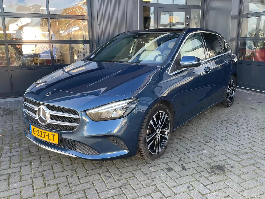 Mercedes-Benz B-klasse 180 Launch Edition Premium