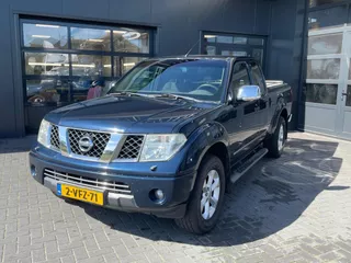 Nissan Navara 2.5 dCi LE King Cab |3000kg trekgewicht | Parkeersensoren | Stoelverwarming| Achteruitrij camera