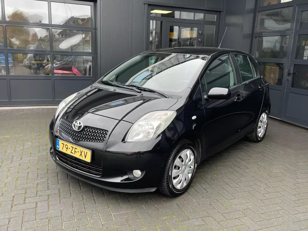 Toyota Yaris 1.3 VVTi Sol| Altijd door ons onderhouden!|Airco| zeer netjes|NAP