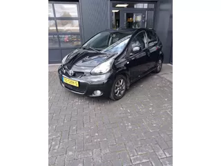 Toyota Aygo 1.0-12V Dynamic Navigator