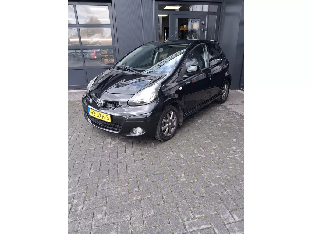 Toyota Aygo 1.0-12V Dynamic Navigator
